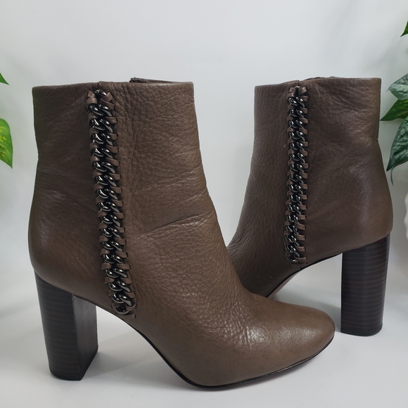 Coach Coco Brown Leather Teagen Heeled Boot Bootie Chain Details sz 7 - Picture 2 of 12